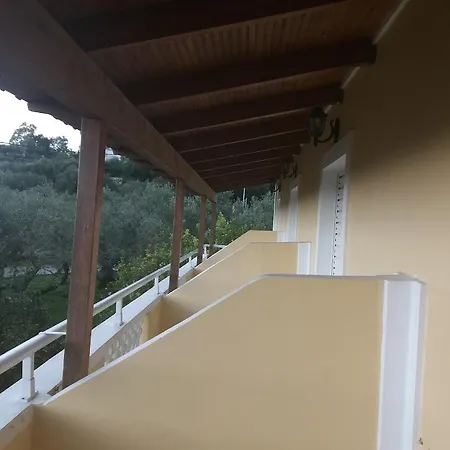 Aquarius 9 Laganas